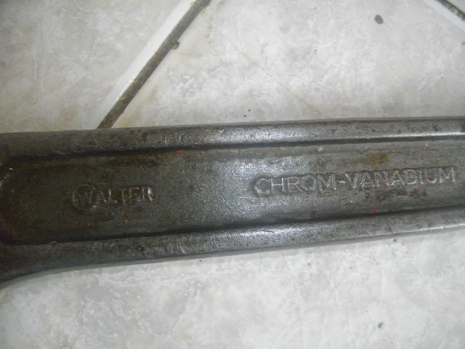 Голям Камионаджийски Ключ Кръстат Кръстачка Тресчотъчен Раздвижен Герм