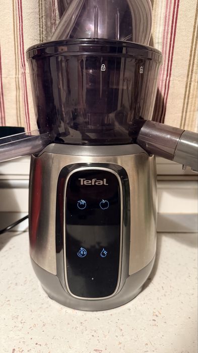 Storcator de fructe si legume cu melc Tefal Ultra Juice ZC605D38