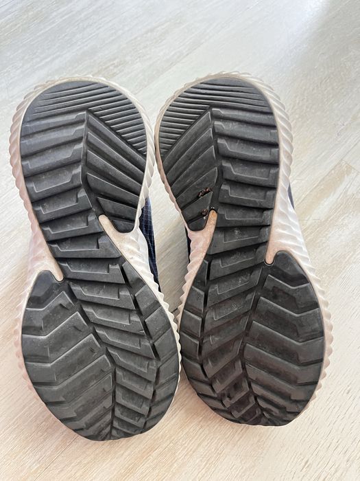 маратонки Adidas