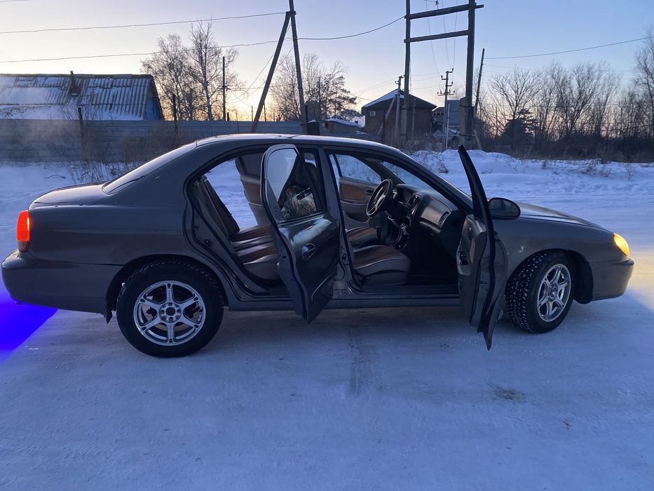 Hyundai Sonata продам машину