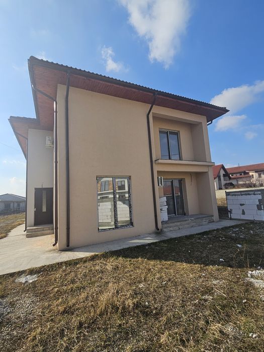 Duplex Cartier Tismana