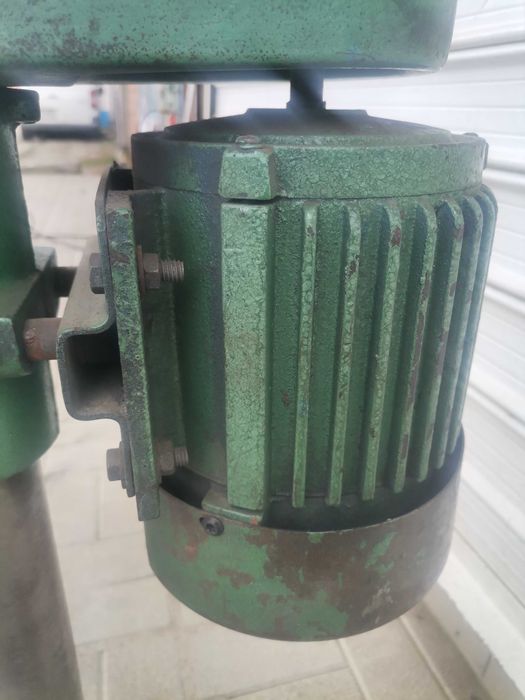 настолна бормашина