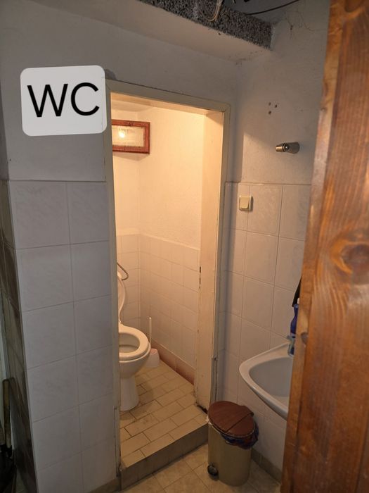 Дава се под наем Промишлена сграда в с. Граф Игнатиево, Област Пловдив - 230 кв.м за 1275 € - Снимка #6