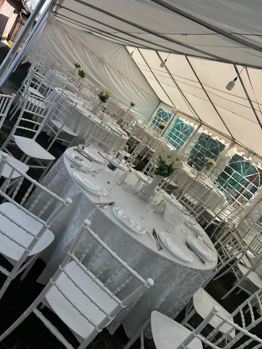 Corturi de inchiriat