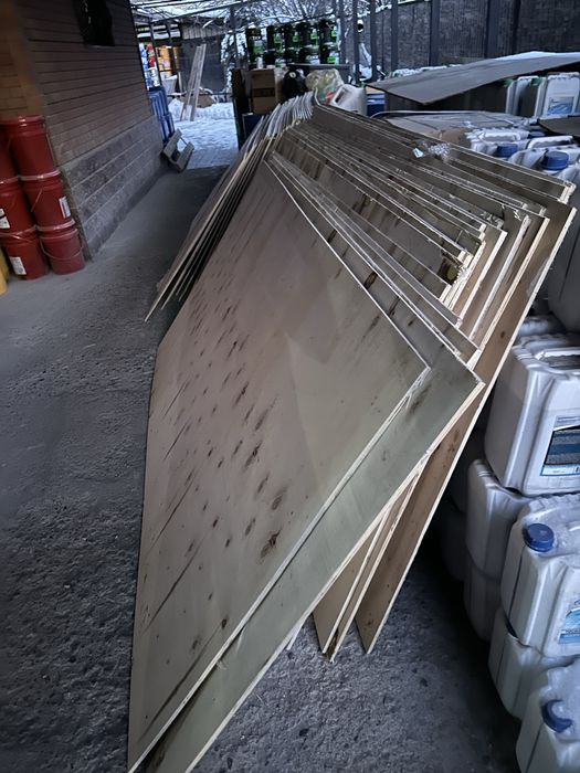 Фанера 1.22х2.44 4мм