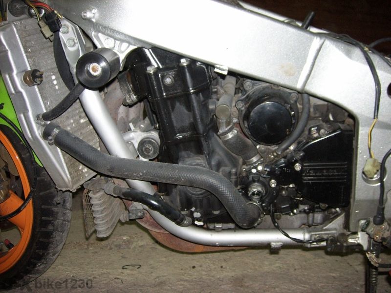 Продавам Кавазаки 750 ЗХР 91 Година На Части+РЕГИСТРАЦИЯ