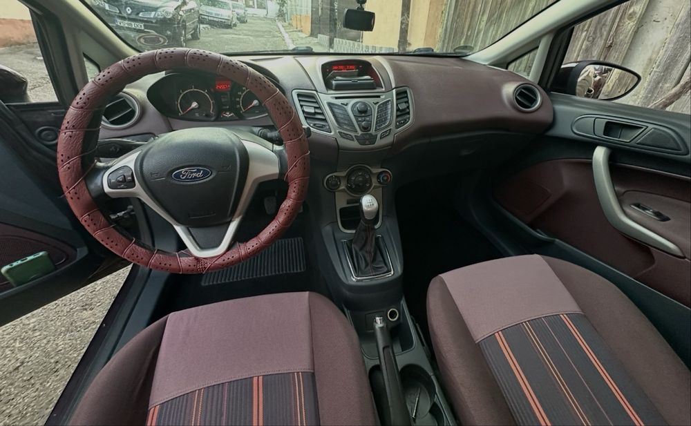 Ford Fiesta 1.6 TDCi 90 cai 2009