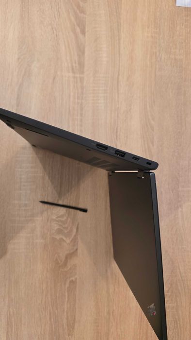 Lenovo ThinkPad X13 2 in 1 Gen 3 (13.3") Core i7 1265U,512GB SSD,16GB