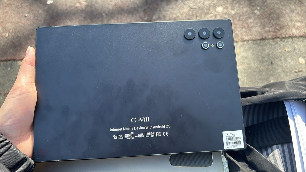 Планшет ,G..Vill