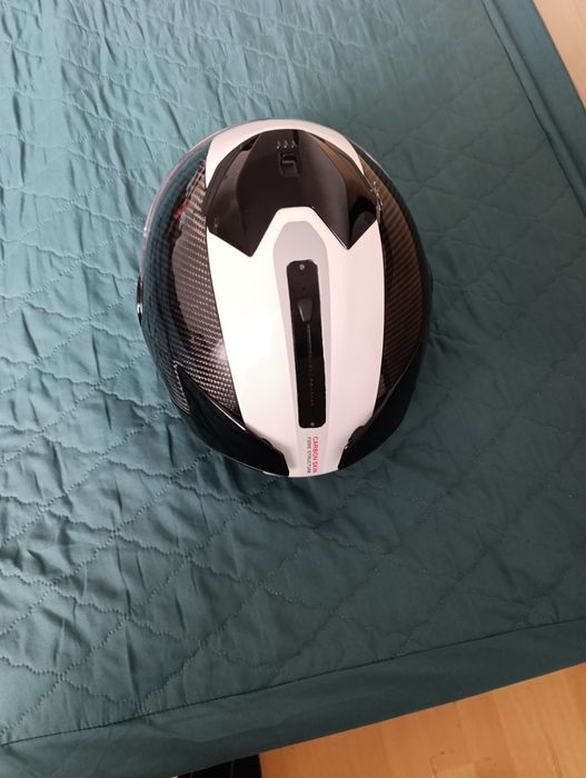 Каска Shark Spartan Carbon Skin
