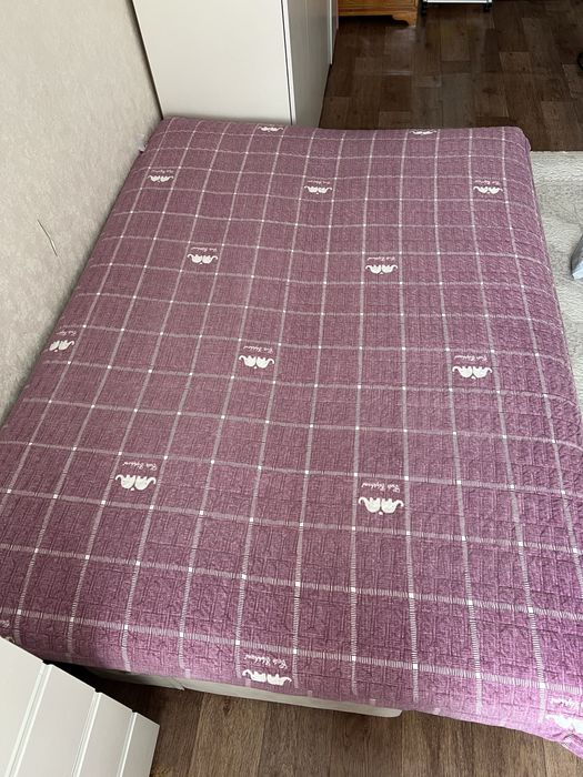 Продам покрывало 6000 тенге