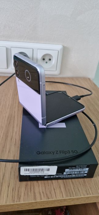 Продам Galaxy Z Flip3