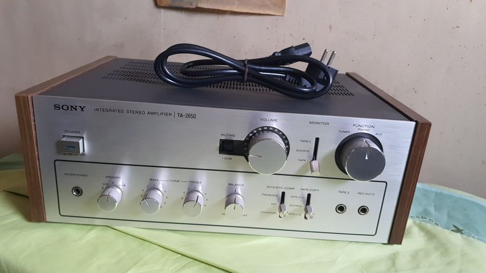 Amplificator integrat solid-state Sony 2650