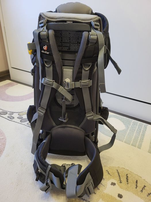 Туристическа раница Deuter Kid Comfort 1 Plus