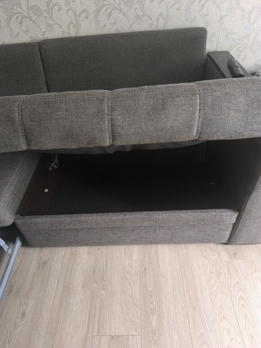 Диван 5  местный