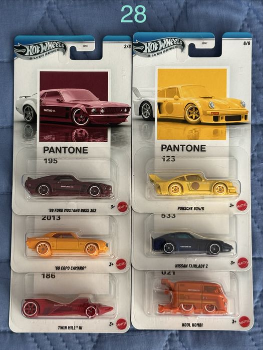 Hot Wheels Premium и Mainline