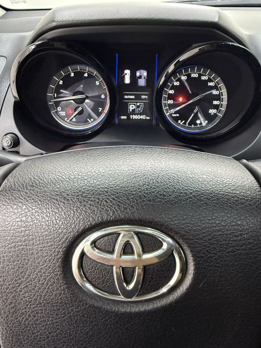 Land cruiser prado 150 xolati ideal 2016 radnoy . Toyota prado sotilad