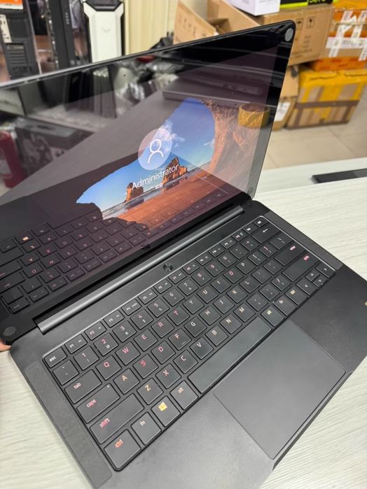 Игровой ноутбук razer