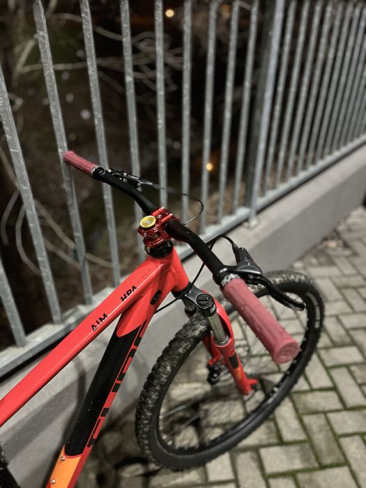 Vand bicicleta CUBE dirt jumper