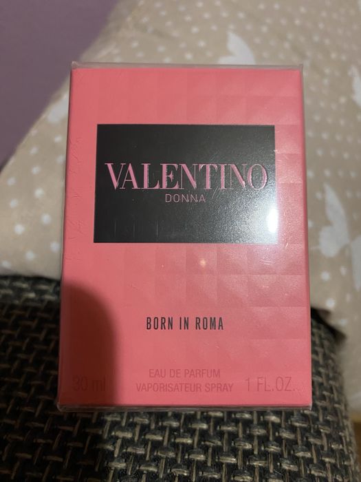 Apa de parfum Valentino Born in Roma femei  nou-original, 30 ml