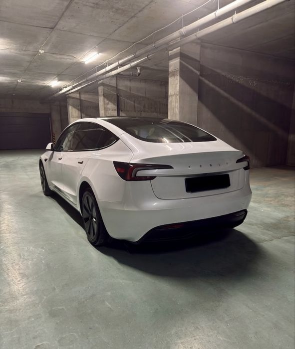 Tesla Model 3 Highland SR Interior White