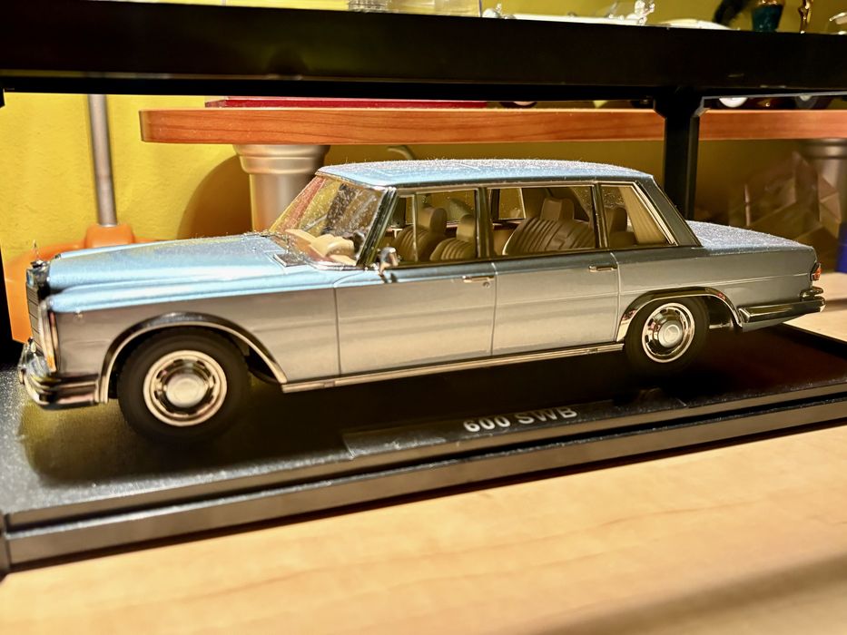 Macheta 1:18 Mercedes SWB