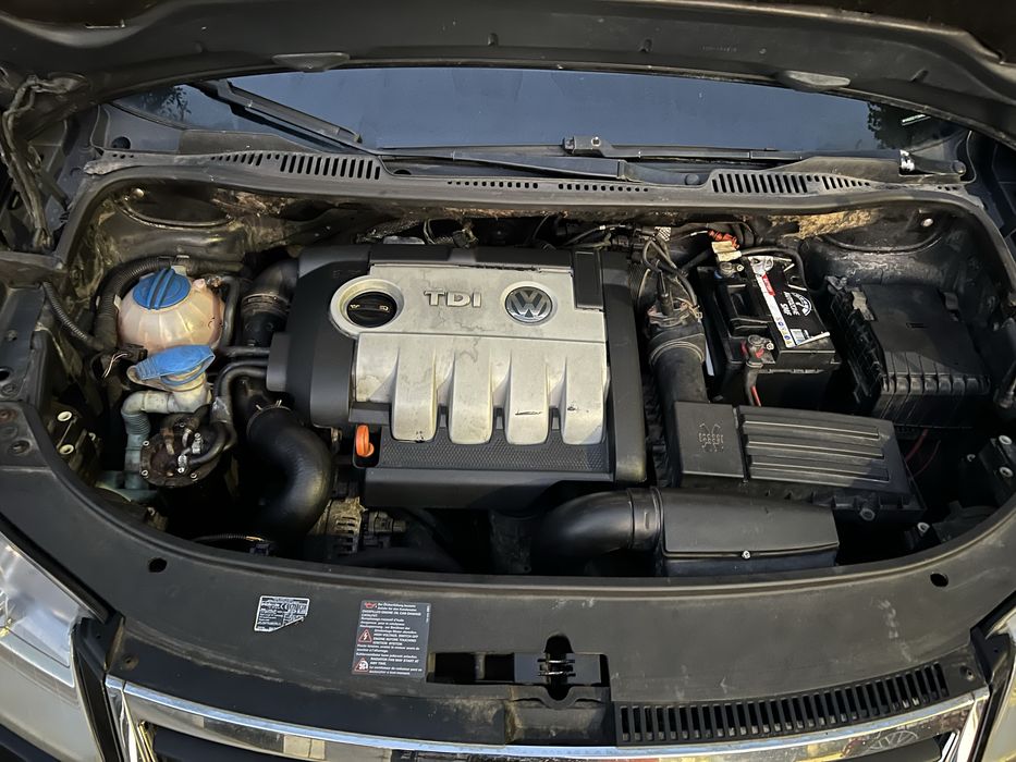 De vanzare vw Turan!