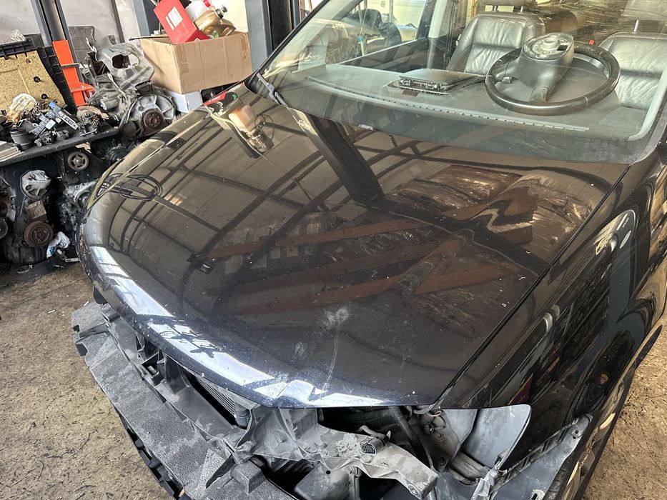 Преден капак за Фолксваген Туаран 2007-2010г.!