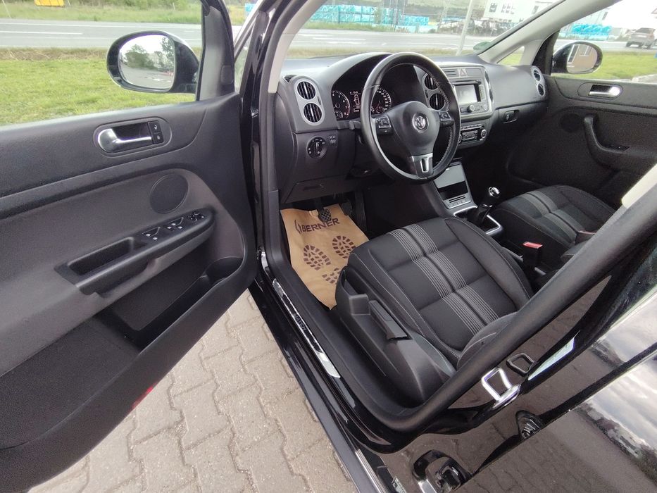 • Vw Golf 6 Plus • Match • 1.4 TSI • An 2013 • 122 CP • Euro 5 •

~ Vw Golf 6 Plus ~ 

••• Model : MATCH •••

# 1.4 TSI 122 CP Euro 5 

- Distribuție
