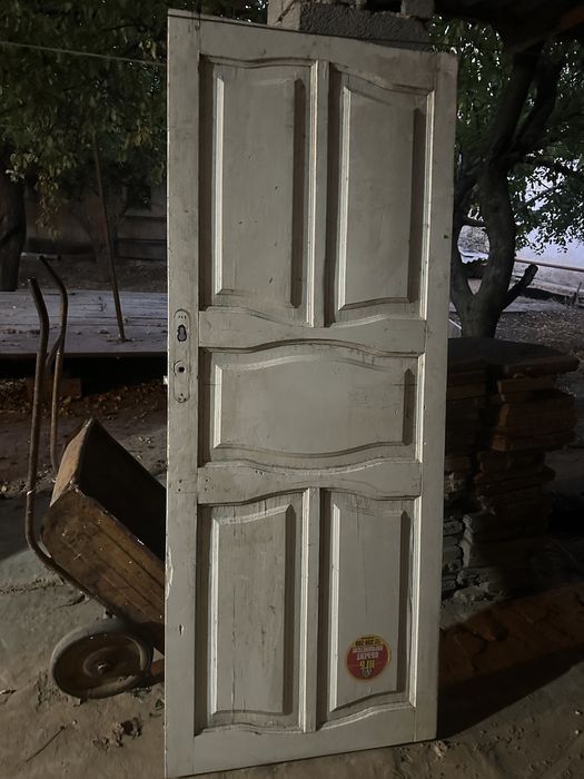 Двери для комнаты