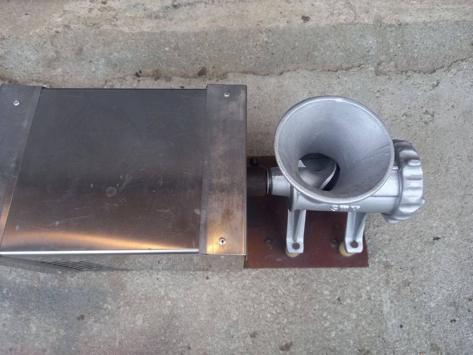 Masina tocat carne electrica