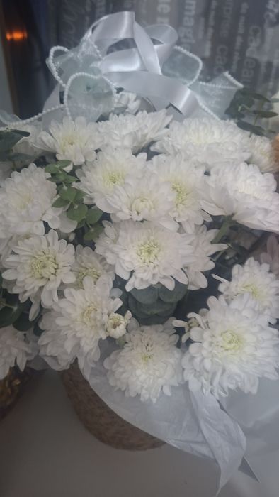 Продам букеты б/у 1день