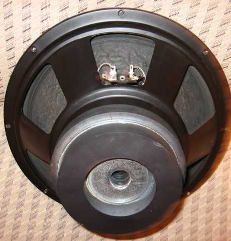 Продам новый сабвуферный динамик BMB 12 дюймов .