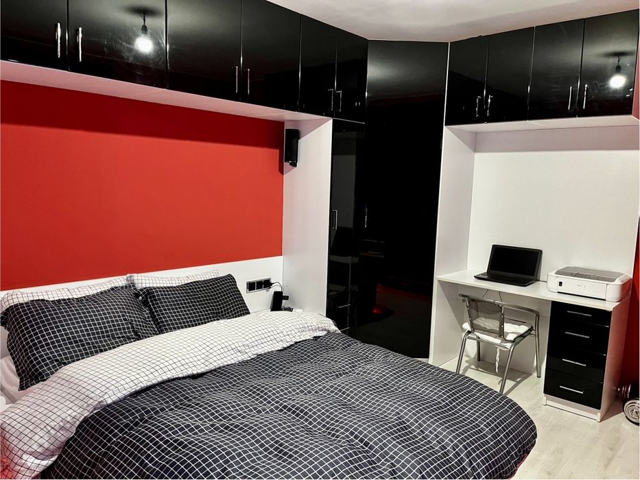 Продава се Къща в Перник, Ладовица - 240 кв.м за 1200 €/кв.м - Снимка #2