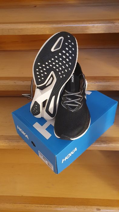 Hoka Cielo X1 black&white