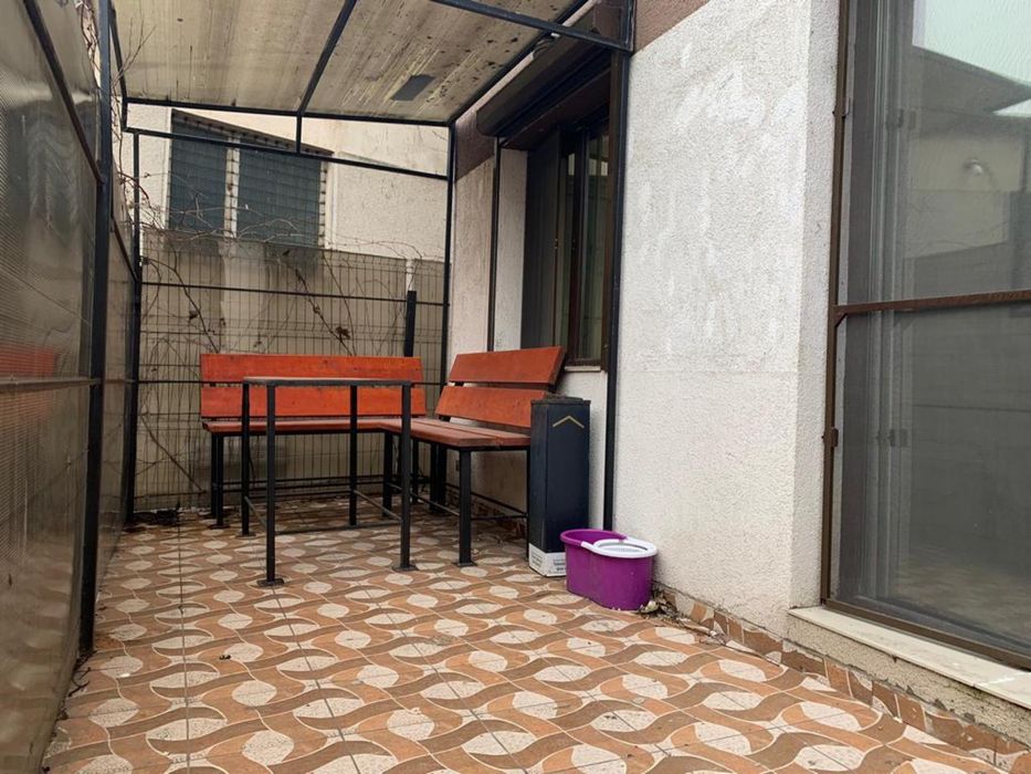 Inchiriez apartament 2 camere constanta zona centrala