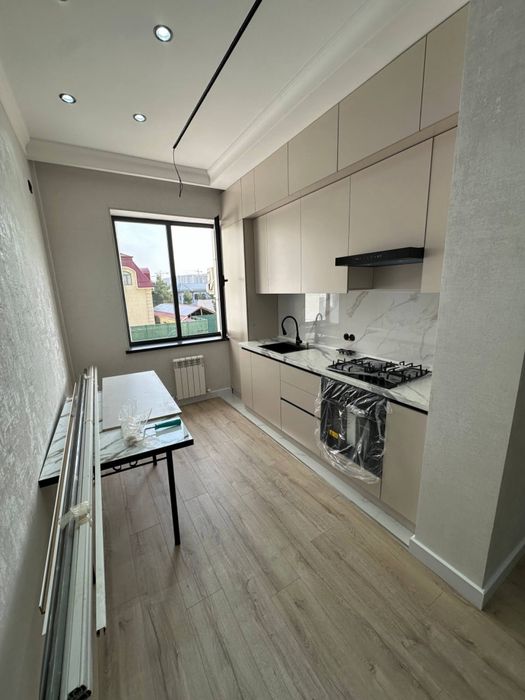 Arenda Nukus Avenue 1/8/12