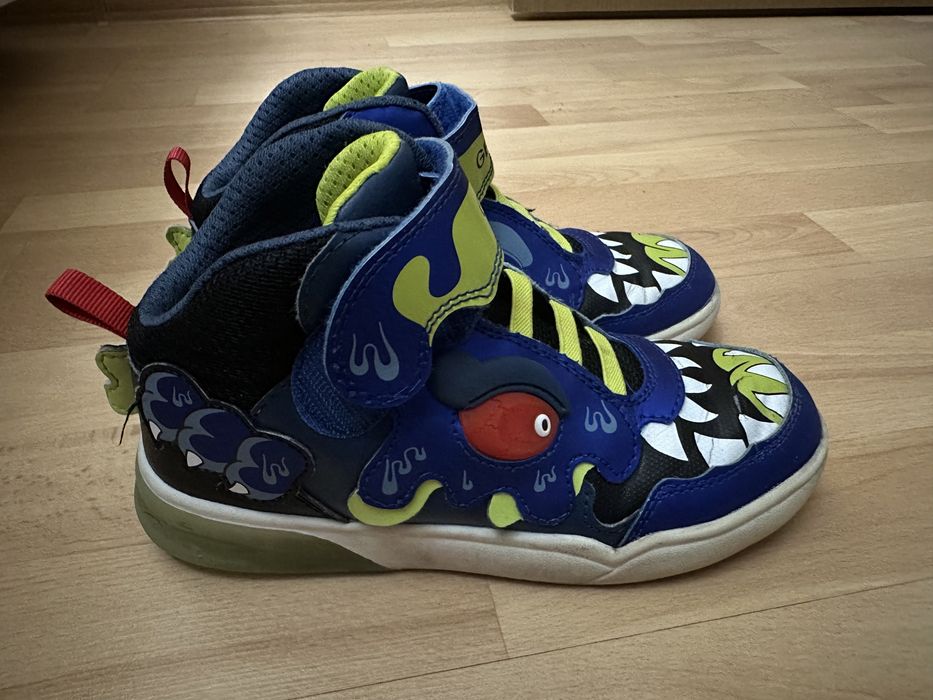 Высокие кроссовки Geox