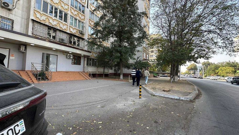 226 кв Офис Кафе Магазин Метро Шахристан А.Тимура-Делится