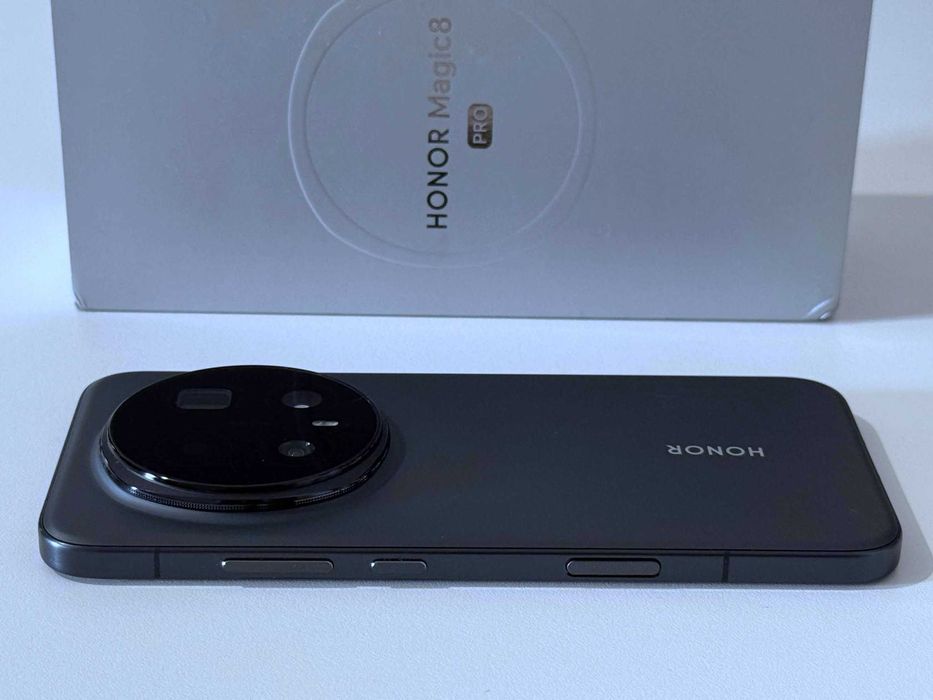 Бартер! Като НОВ! Honor Magic 8 Pro 1TB/16GB Black (Черен) Глобален.