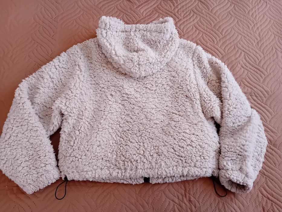 Яке от мъхеста материя H&M Divided