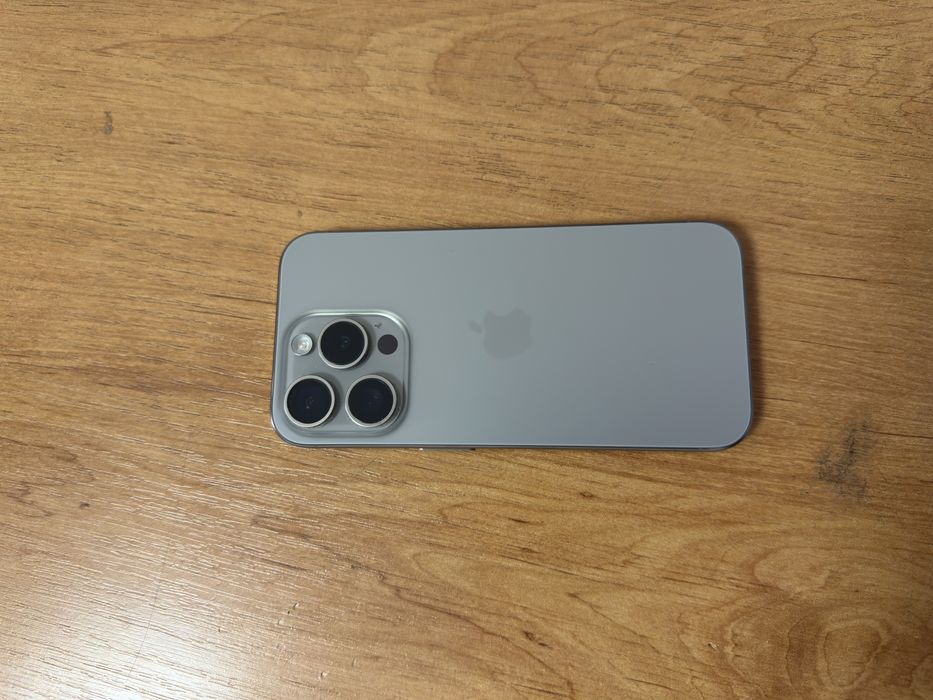 Продам 15 pro 256 гб