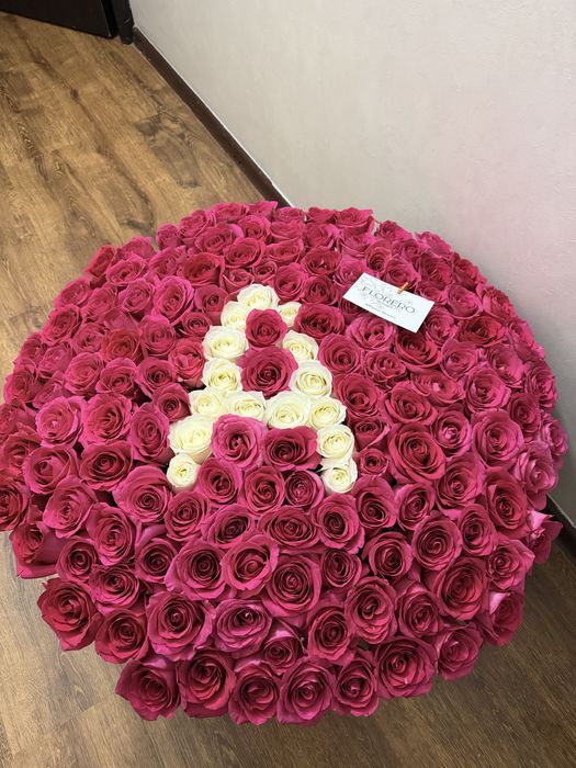 Продам цветы 101 роза буква А