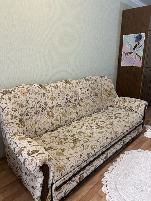 Продам диван! Хорошее состояние!