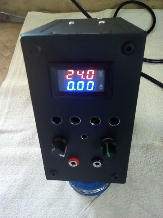 Sursa liniara ( cu transformator) 0-30 V, 0-3 A