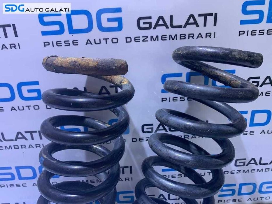 Set Arc Arcuri Spate Stanga Dreapta Mercedes Benz W203 CL203 C200 C180 2000 - 2007