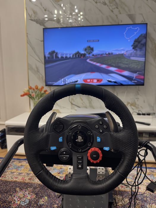 Logitech G29 racing wheel + Logitech G driving force shifter