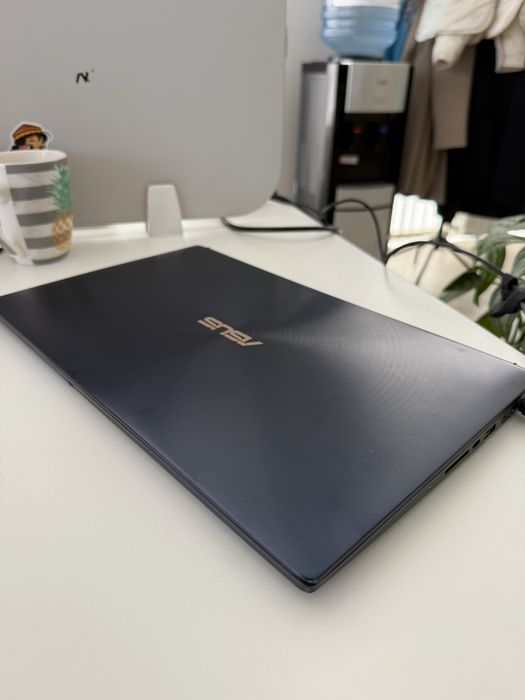 Продам Asus Zenbook 15