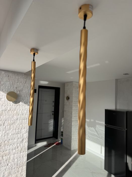 2 броя златни пендели