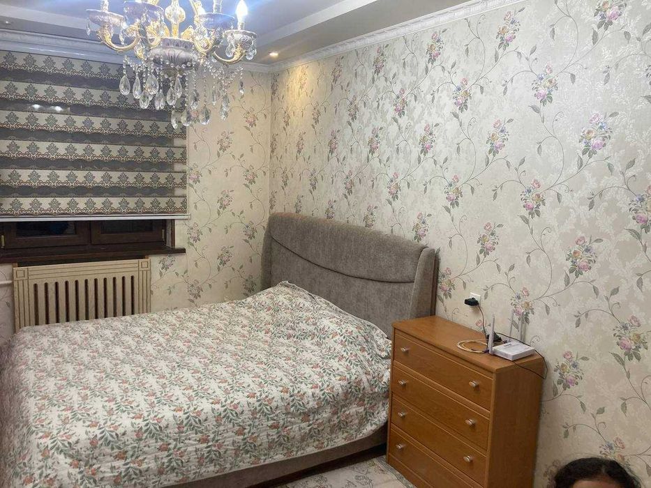 Чиланзар Ц, 3/2/4, 90м2, банковская кирпич